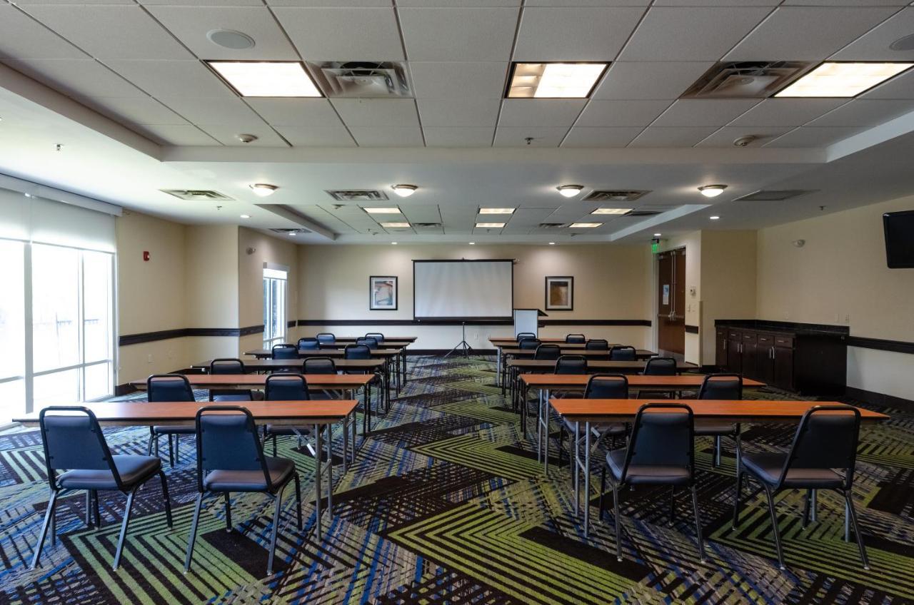 Holiday Inn Express Hotel & Suites Atlanta Airport West - Camp Creek By Ihg Exterior foto